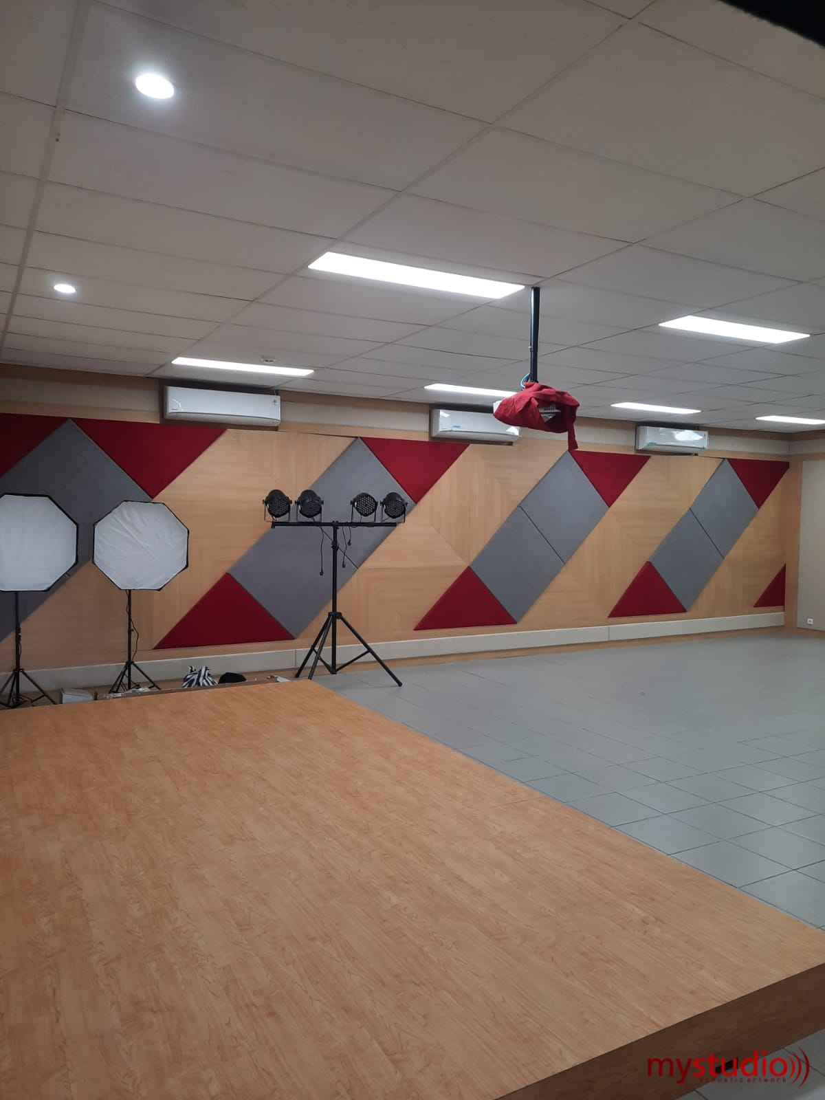 Pembuatan Ruang Theater Universitas Sanata Dharma Yogyakarta - Galeri Foto Mystudio